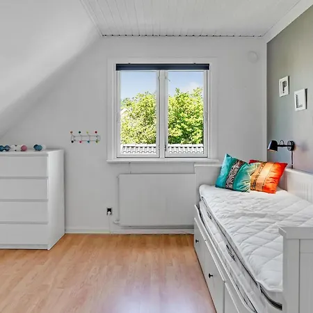 Holiday home Gorgeous In With Sauna