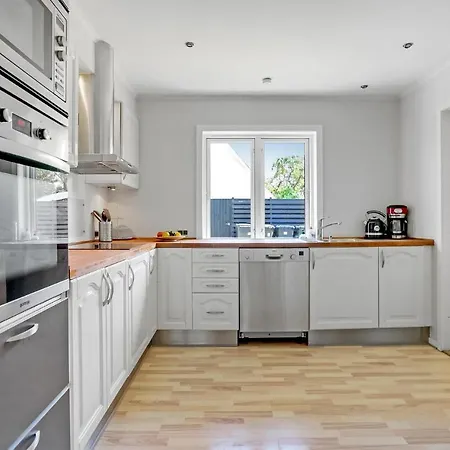 Holiday home Gorgeous In With Sauna