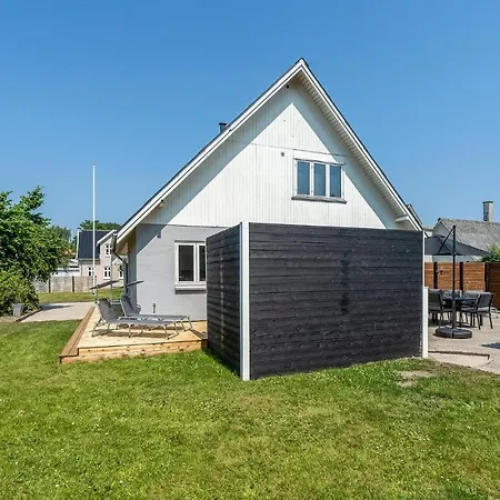 Holiday home Gorgeous In With Sauna Otterup